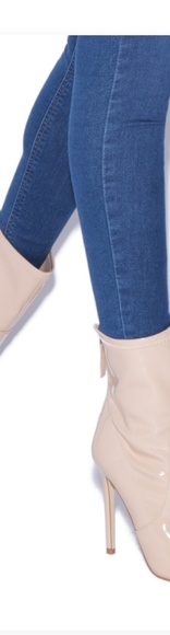 Faux-patent point-toe bootie with back zip in Nude - Picture 3 of 3